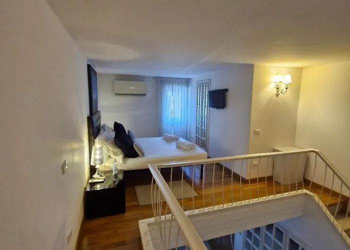 Apartman Luxury Archimede 80 *